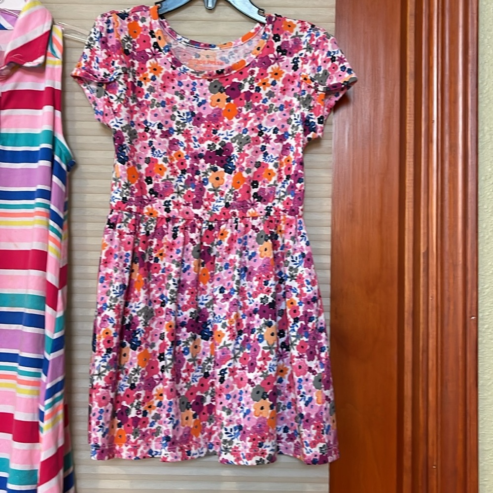 Bundle of four child outfits 3 dresses 1 romper size 4T-5 - Picture 3 of 15